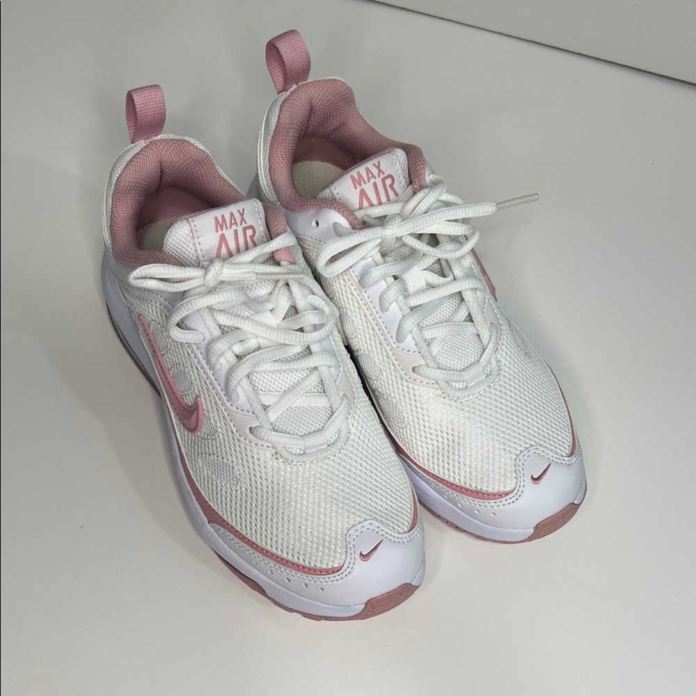 Nike Air Max AP Women’s Shoes